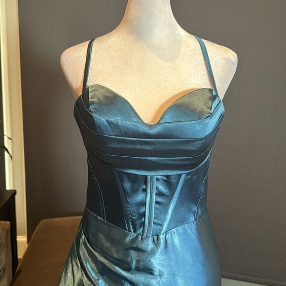 Womens Full Length Prom Party Dress Criss Cross Back Straps Leg Slit Size 2 NWOT - Picture 3 of 11